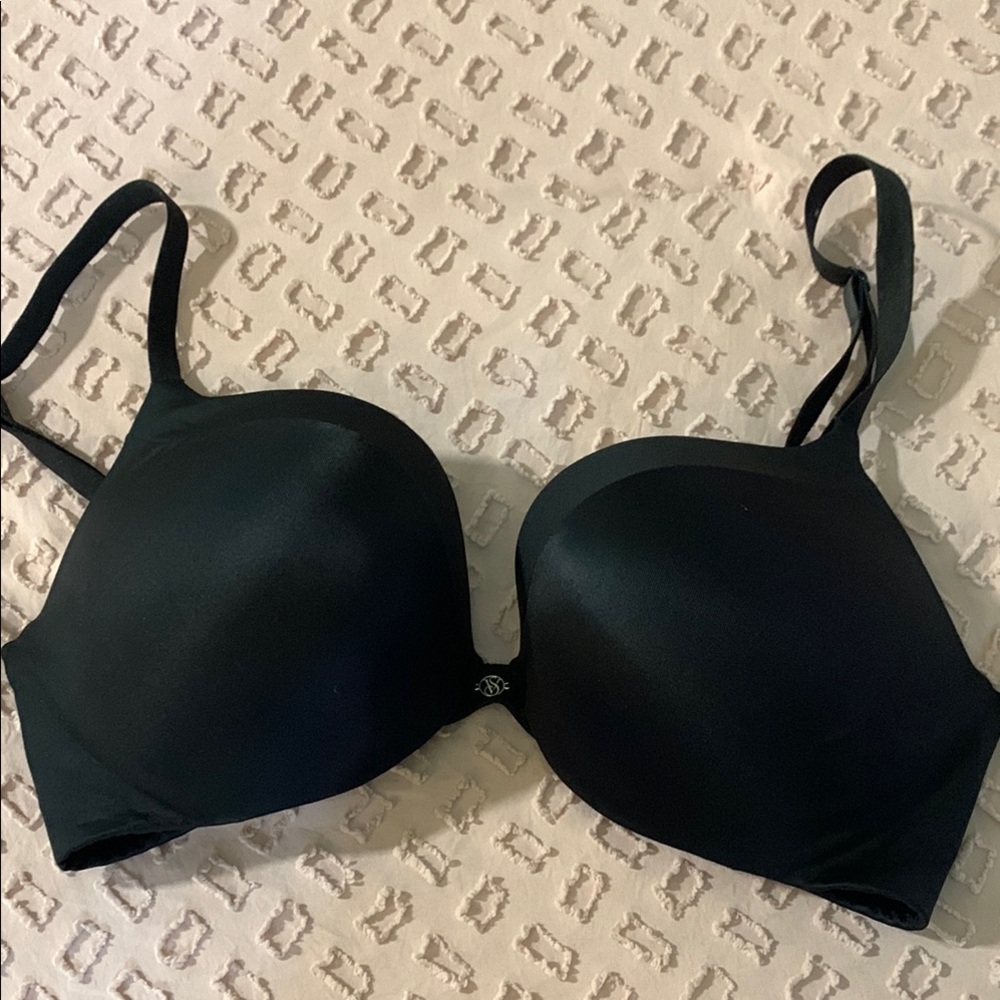 Victoria's Secret Black T-Shirt Bra with Molded Cups